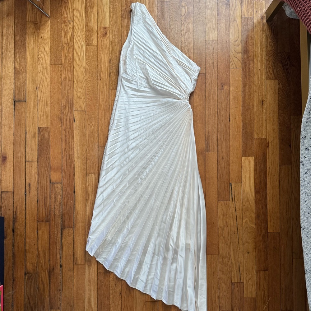 Ivory pleated asymmetrical one-shoulder dress with cutout